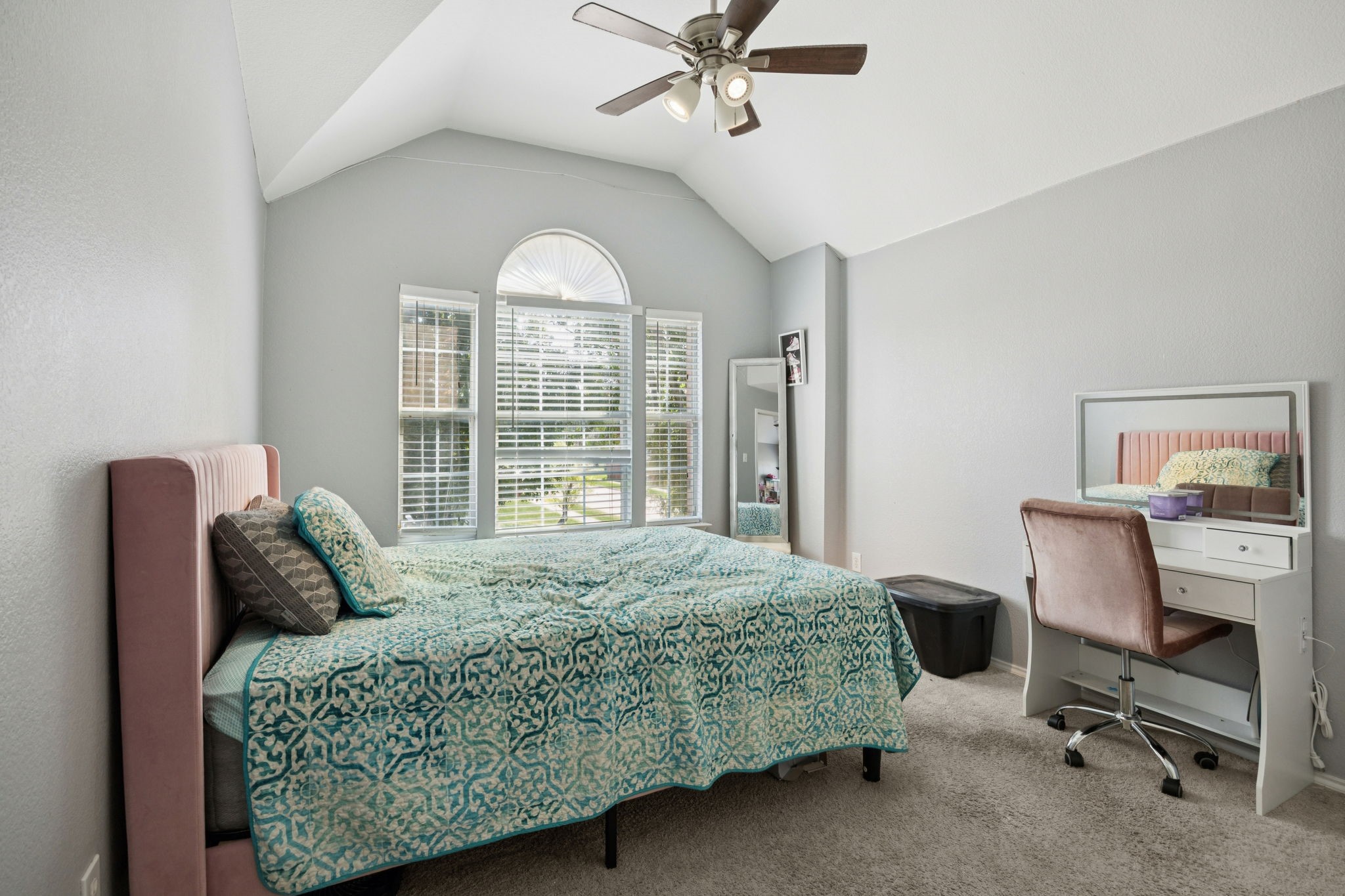 633 Daisy Drive, Desoto, TX, 75115