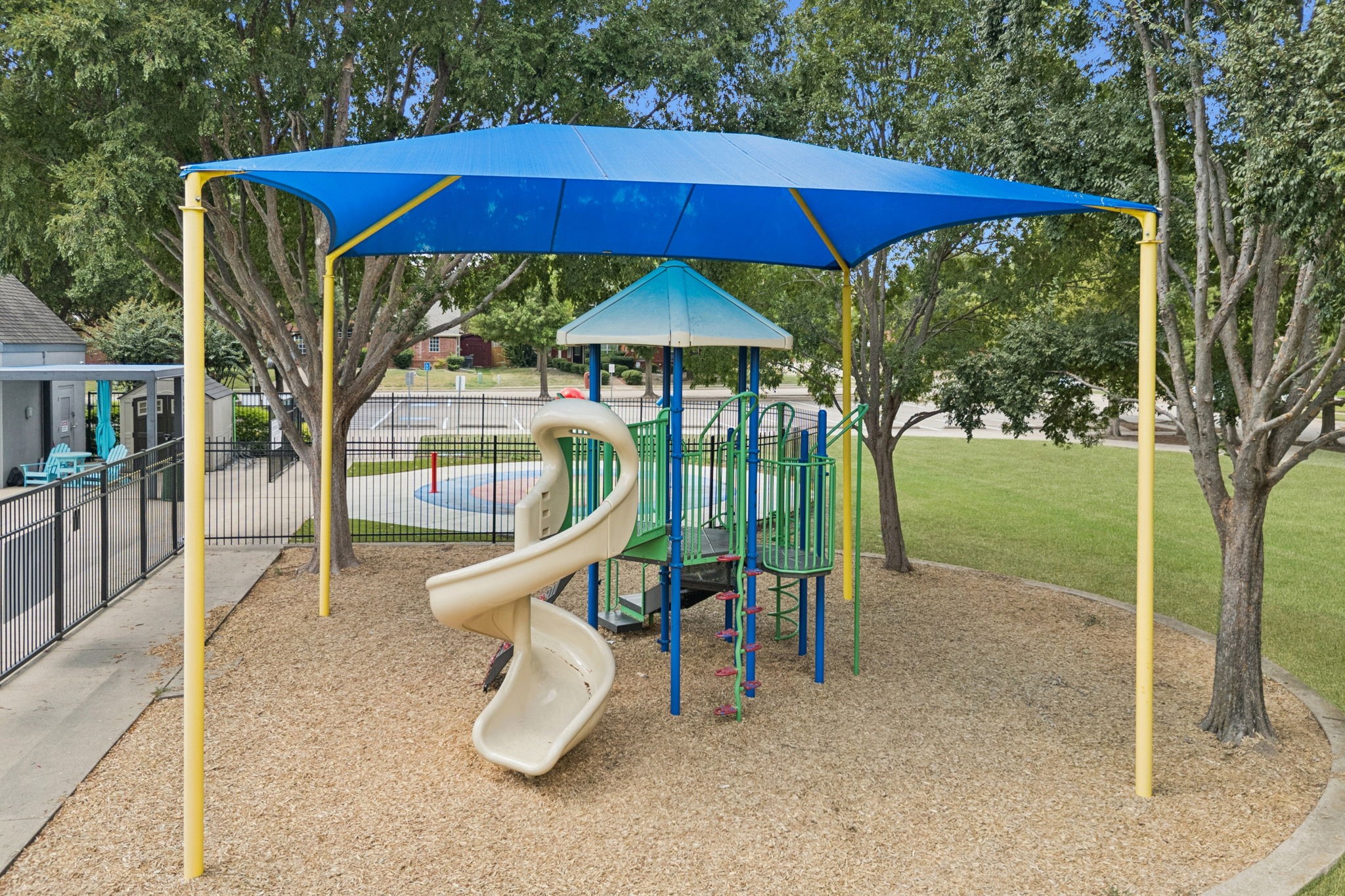 633 Daisy Drive, Desoto, TX, 75115