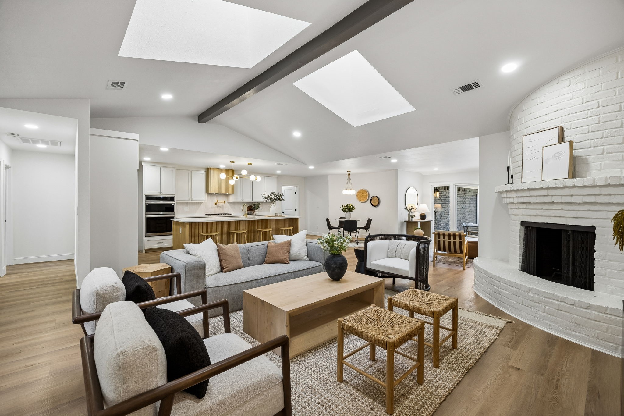 9376 Briarhurst Drive, Dallas, TX, 75243