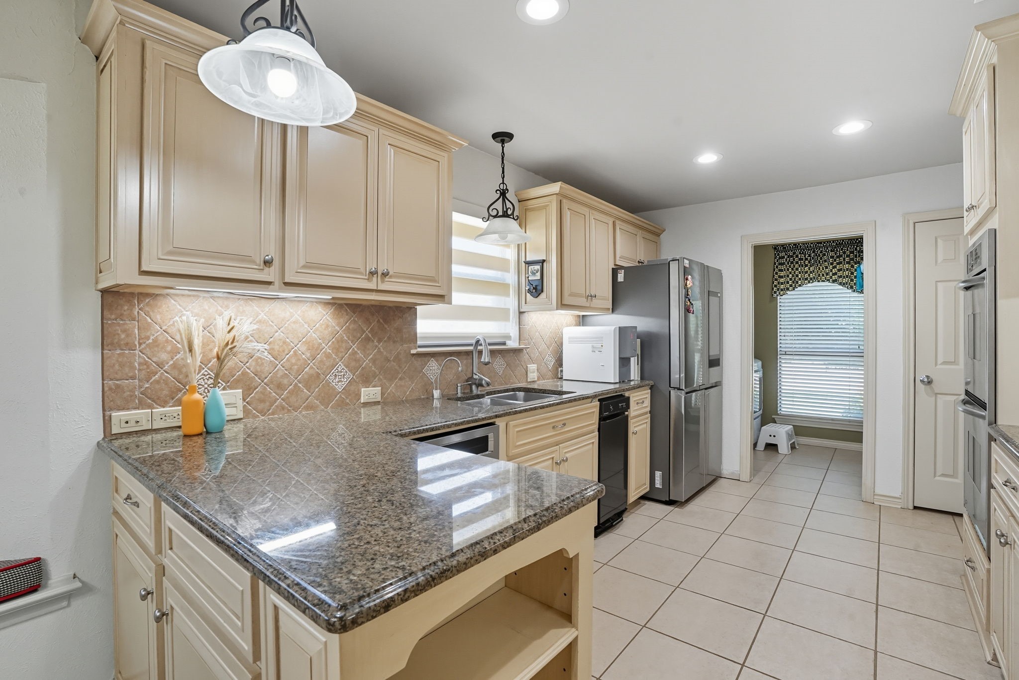 2517 Willowgate Lane, Carrollton, TX, 75006