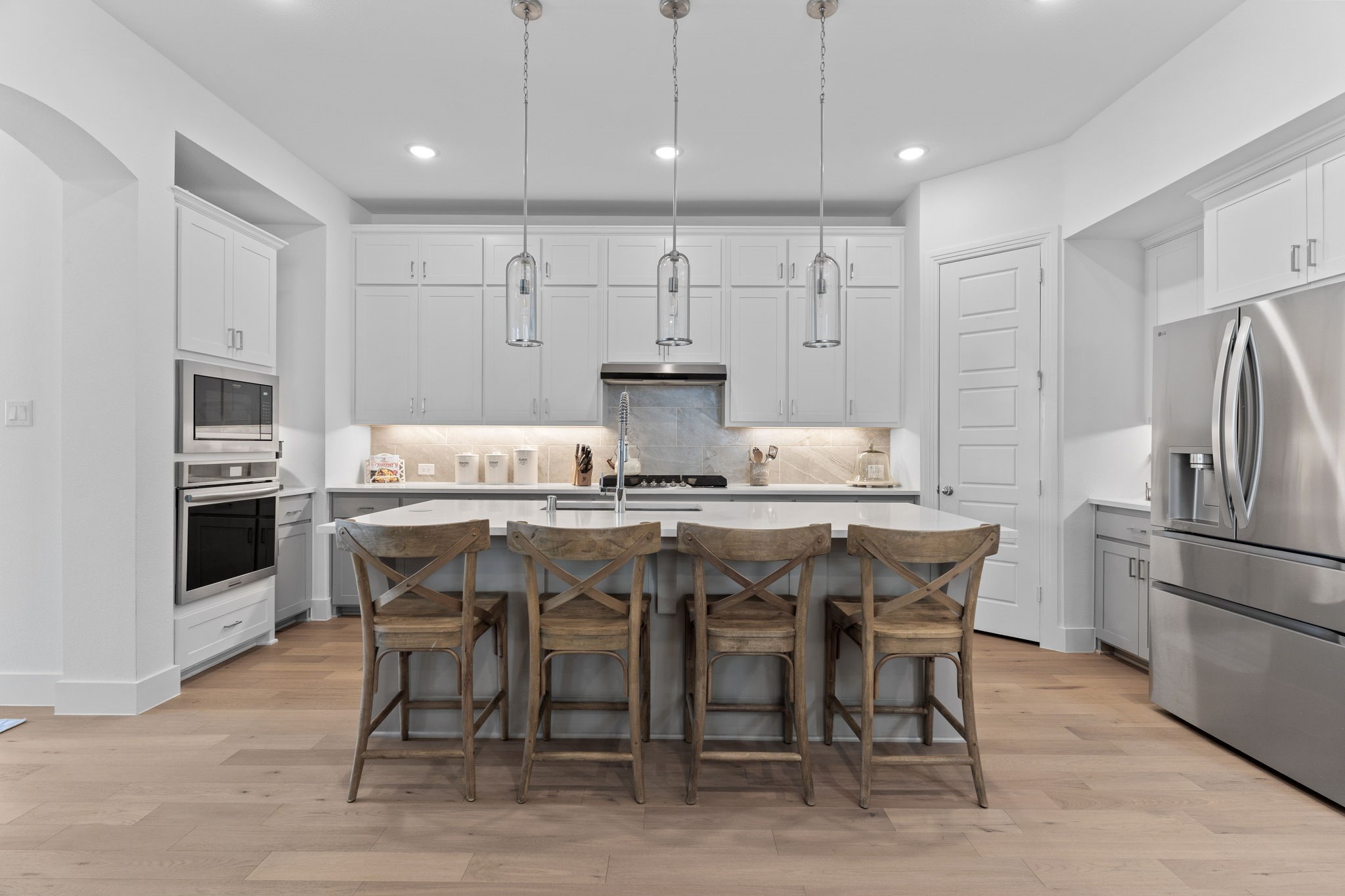 1748 Boxwood Row Drive, Aubrey, TX, 76227
