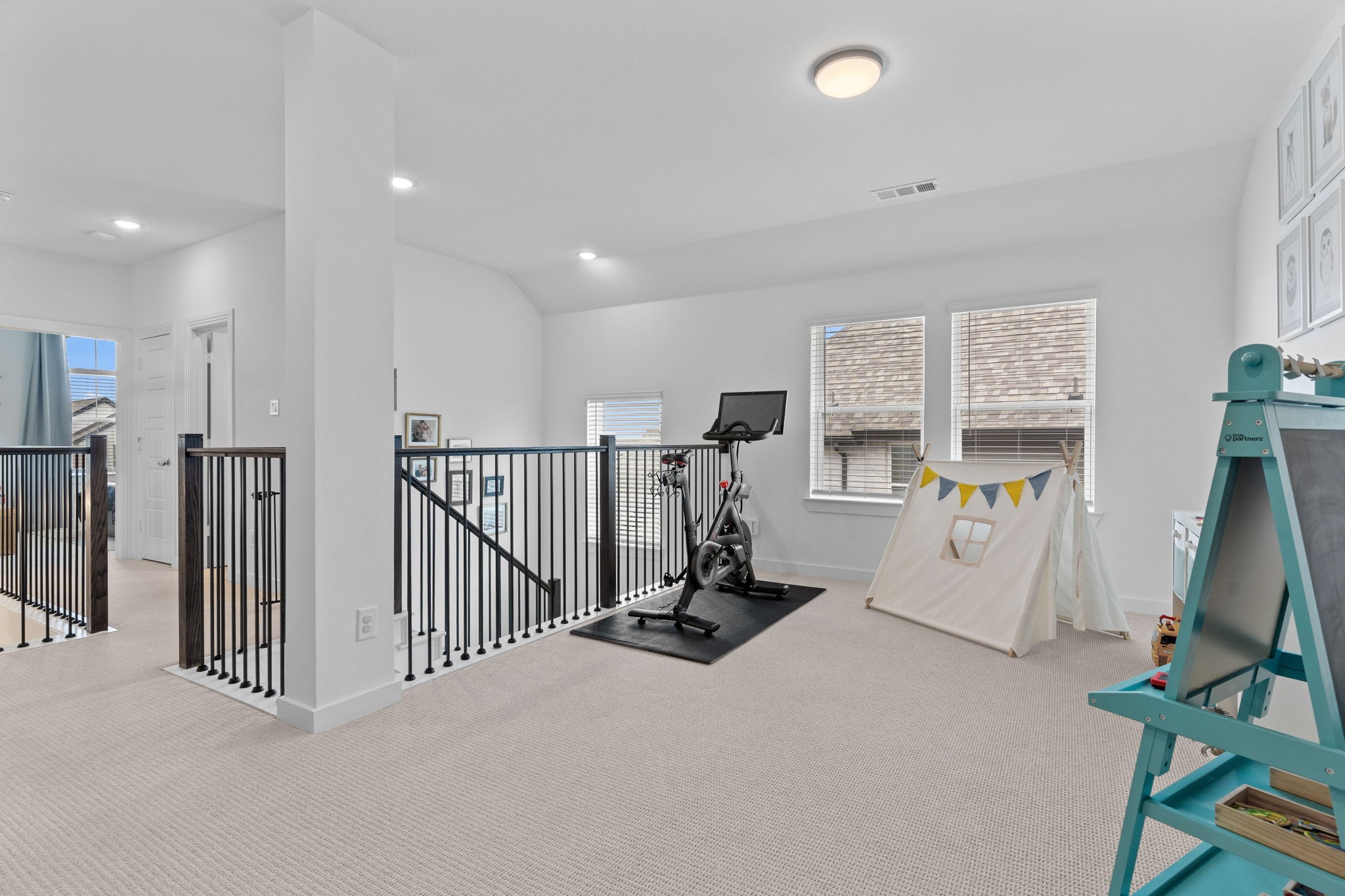 1748 Boxwood Row Drive, Aubrey, TX, 76227