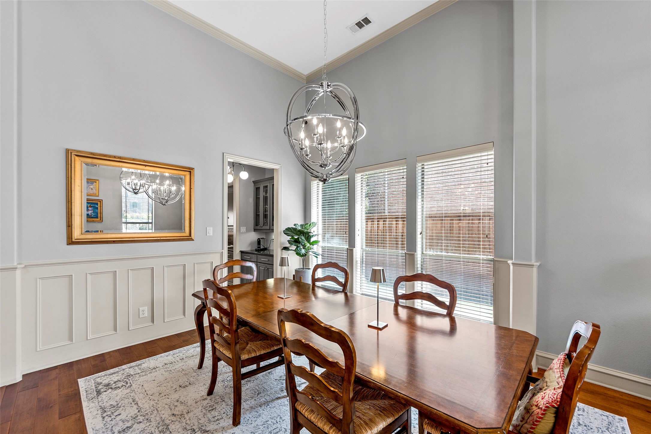 Property photo 03 of 5408 Golden Sunset Court, Frisco, TX 75036 | MLS #21206620
