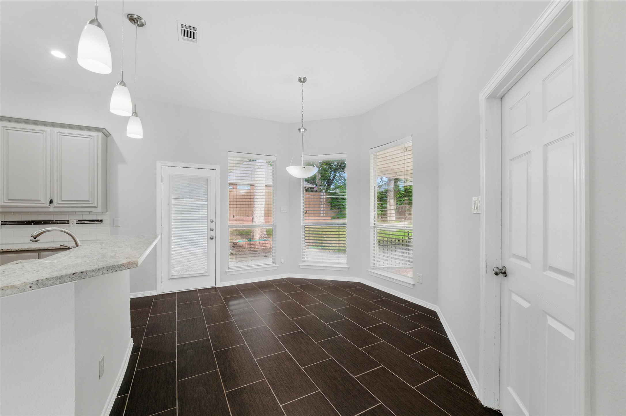3402 Blue Forest Drive, Arlington, TX, 76001