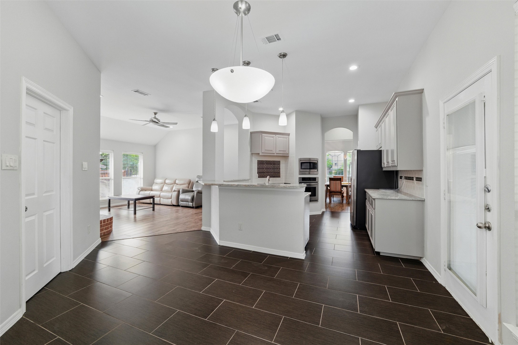 3402 Blue Forest Drive, Arlington, TX, 76001