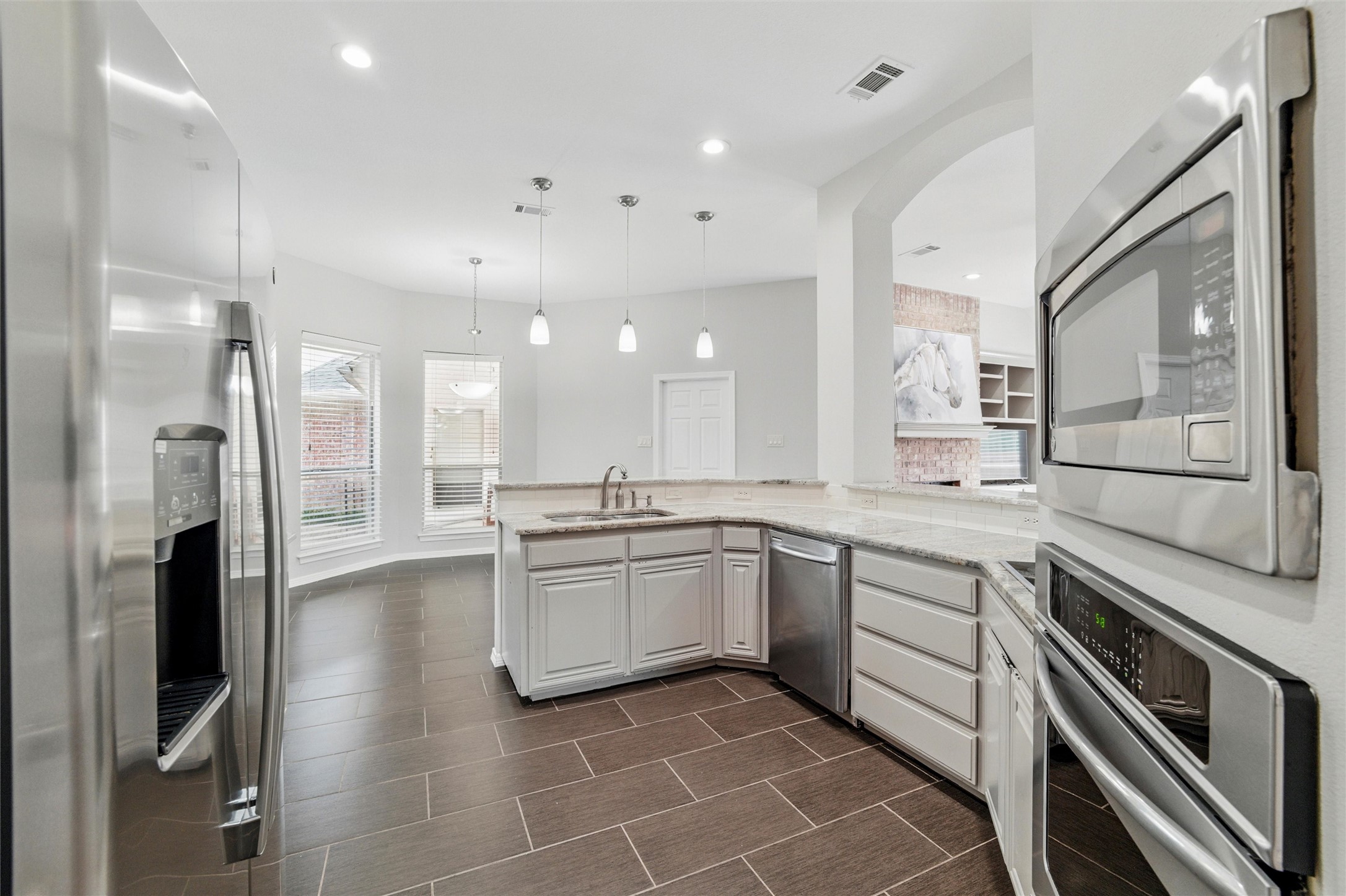 3402 Blue Forest Drive, Arlington, TX, 76001
