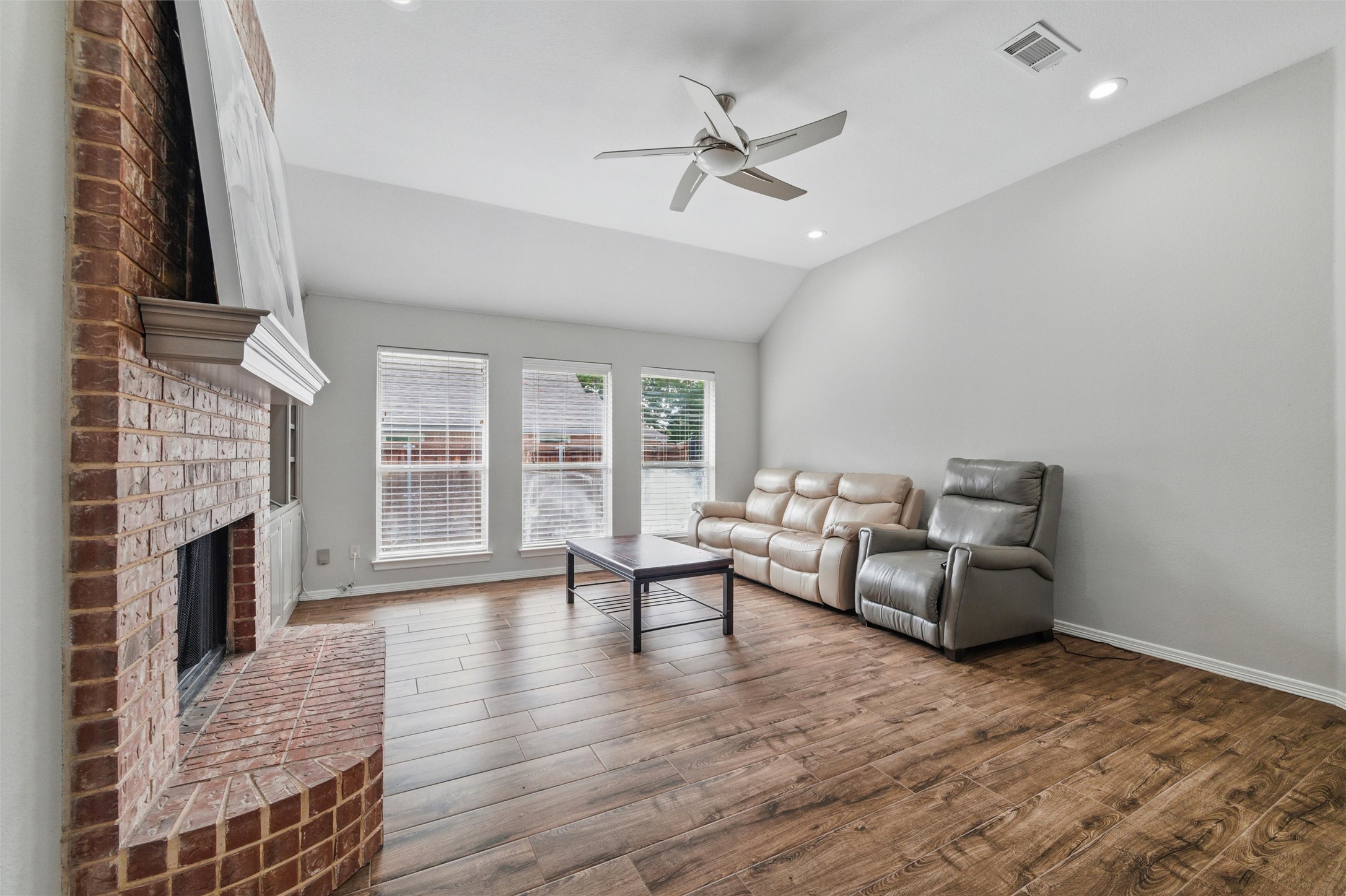3402 Blue Forest Drive, Arlington, TX, 76001