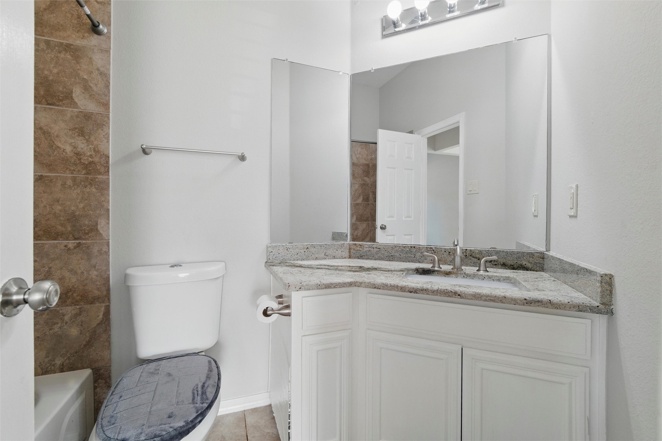 3402 Blue Forest Drive, Arlington, TX, 76001