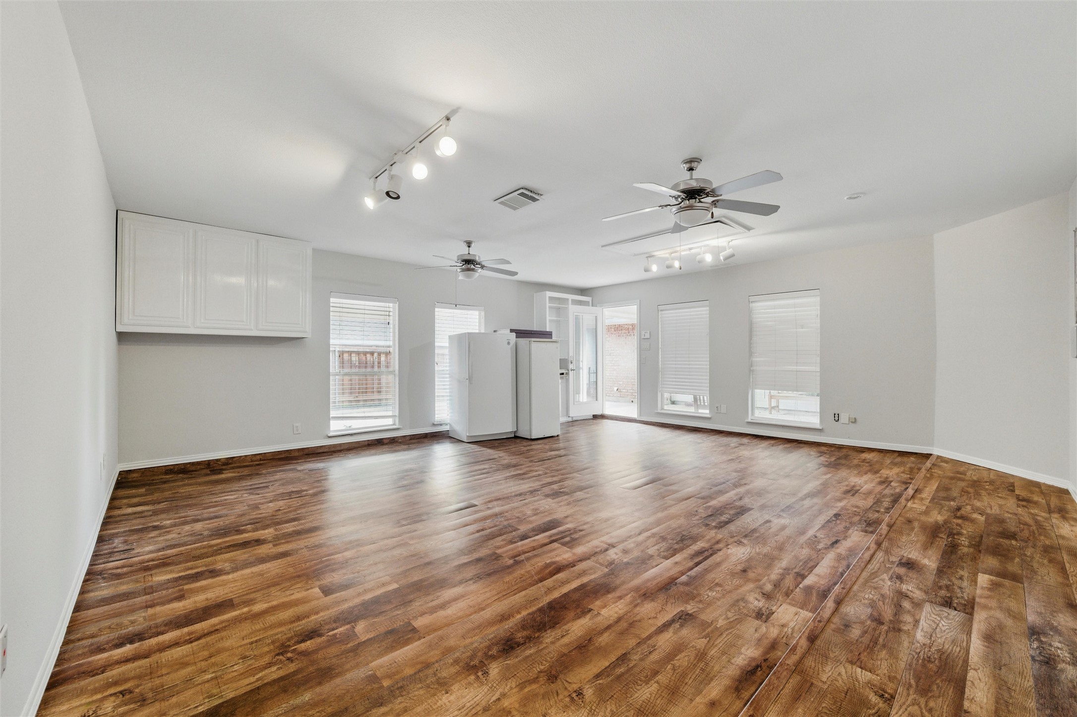 3402 Blue Forest Drive, Arlington, TX, 76001