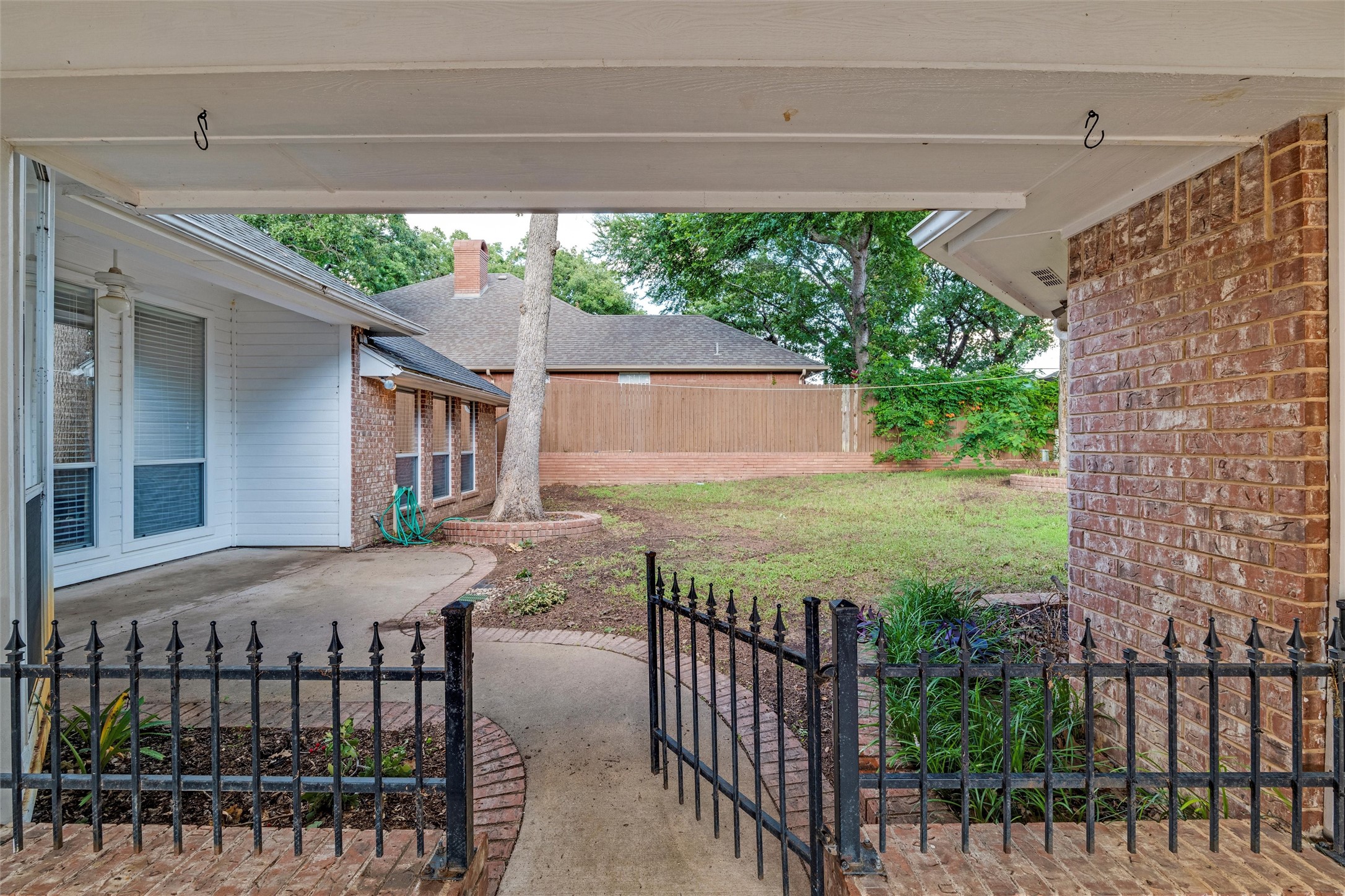 3402 Blue Forest Drive, Arlington, TX, 76001