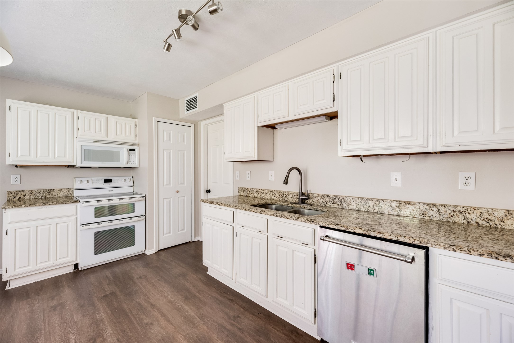 11136 Mccree Road, Dallas, TX, 75238