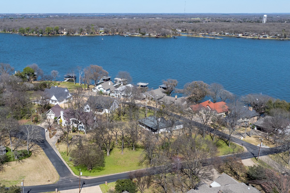 649 Enchanted Isles Drive, Mabank, TX, 75156