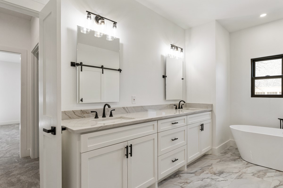 649 Enchanted Isles Drive, Mabank, TX, 75156