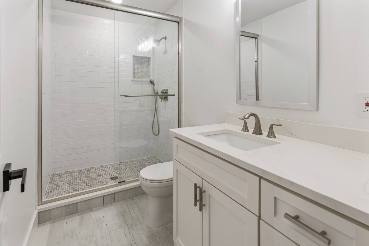 649 Enchanted Isles Drive, Mabank, TX, 75156