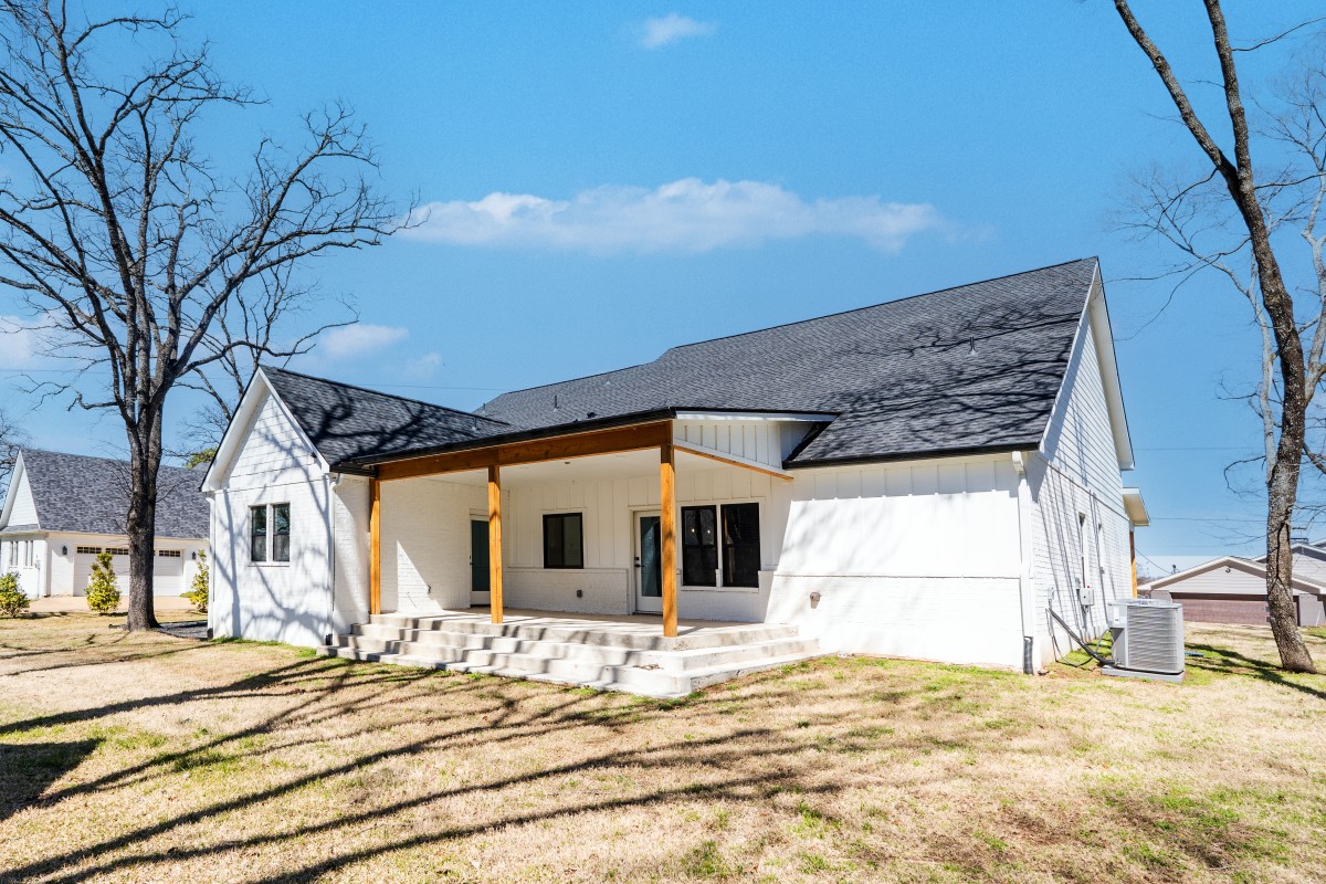 649 Enchanted Isles Drive, Mabank, TX, 75156