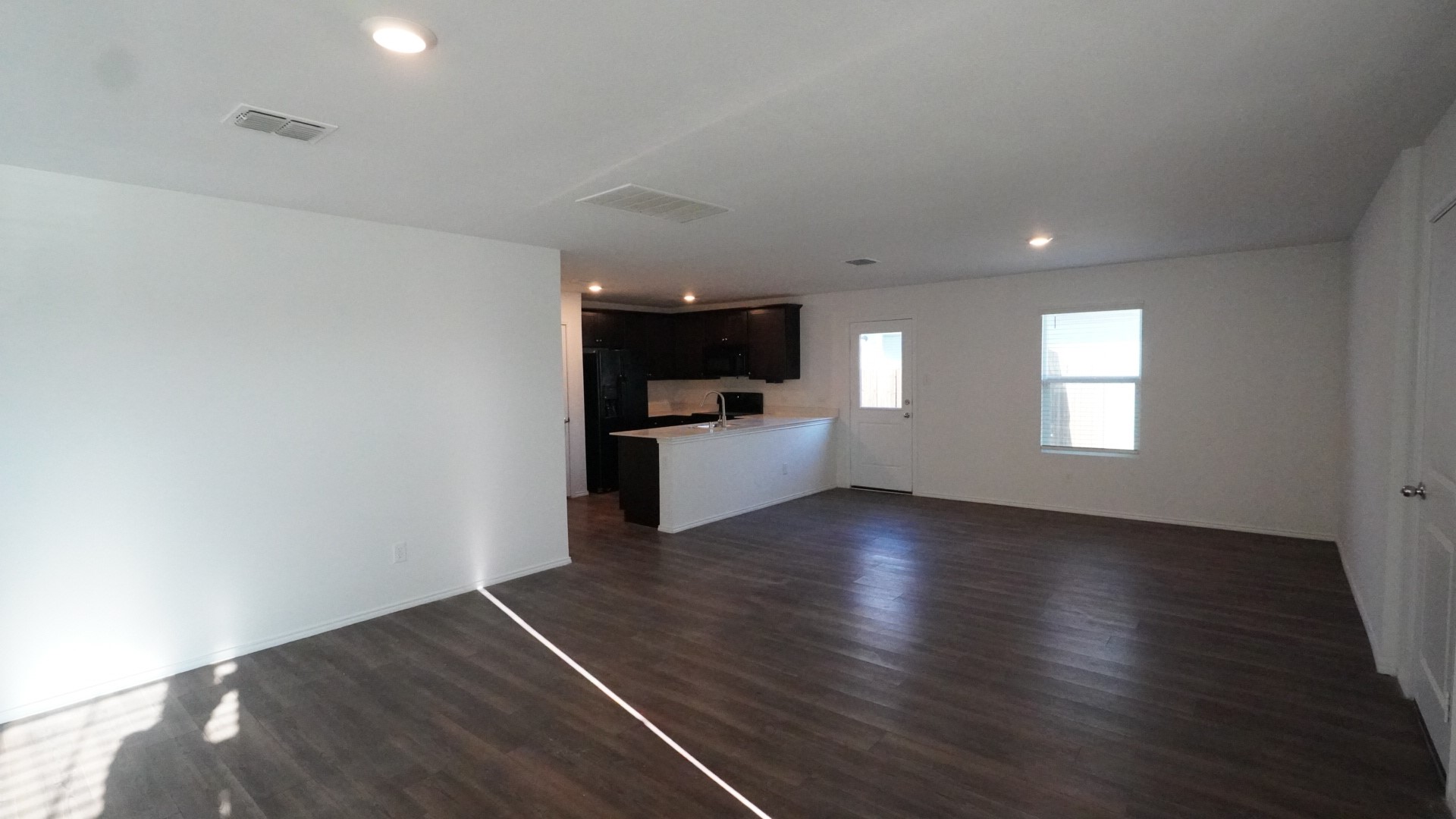 Property photo 02 of 5318 N Curwood Drive, Princeton, TX 75407 | MLS #21207301