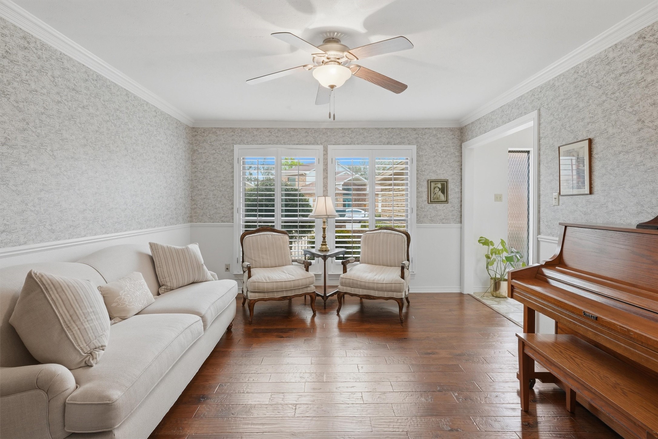 79 One Main Place, Benbrook, TX, 76126