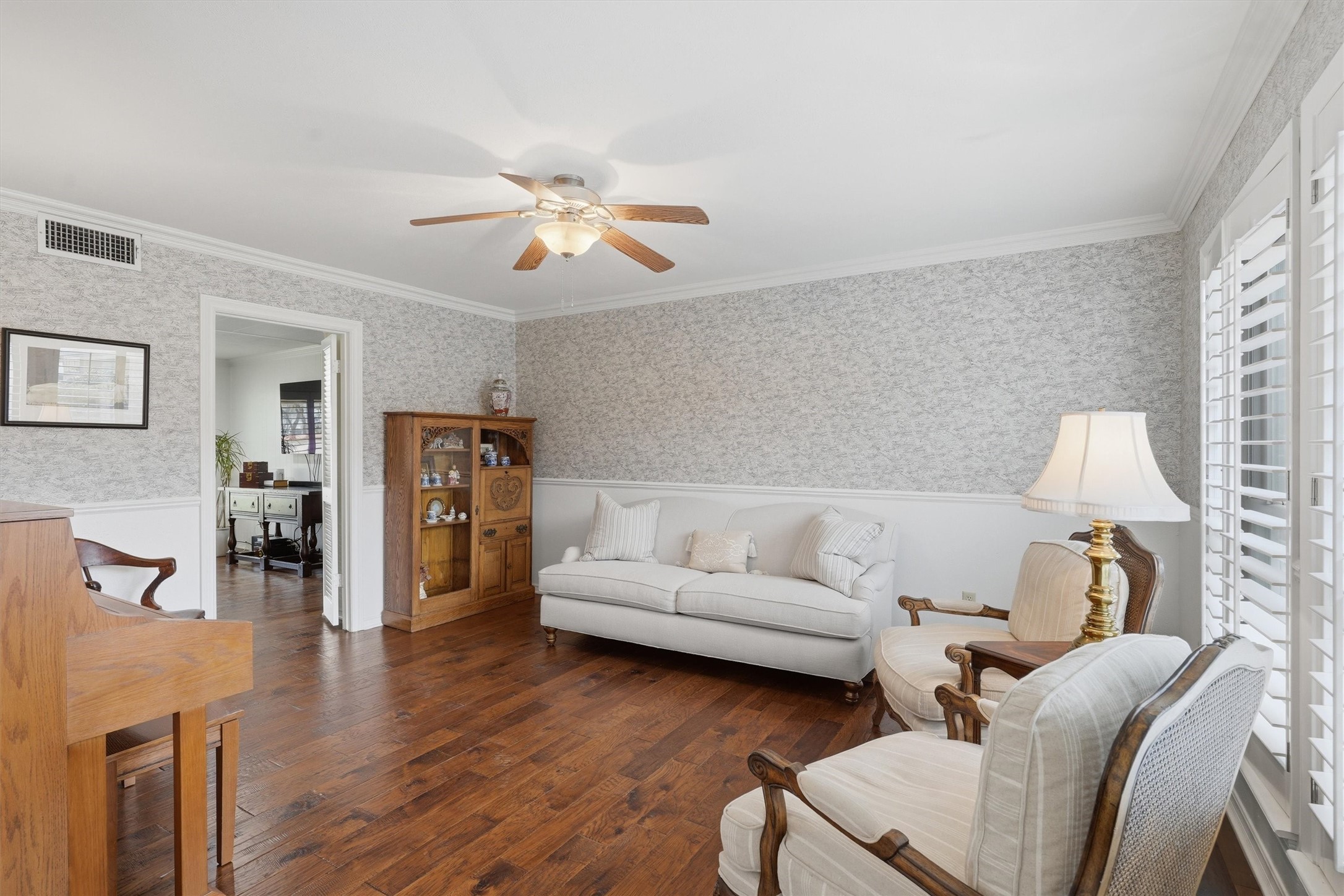 79 One Main Place, Benbrook, TX, 76126