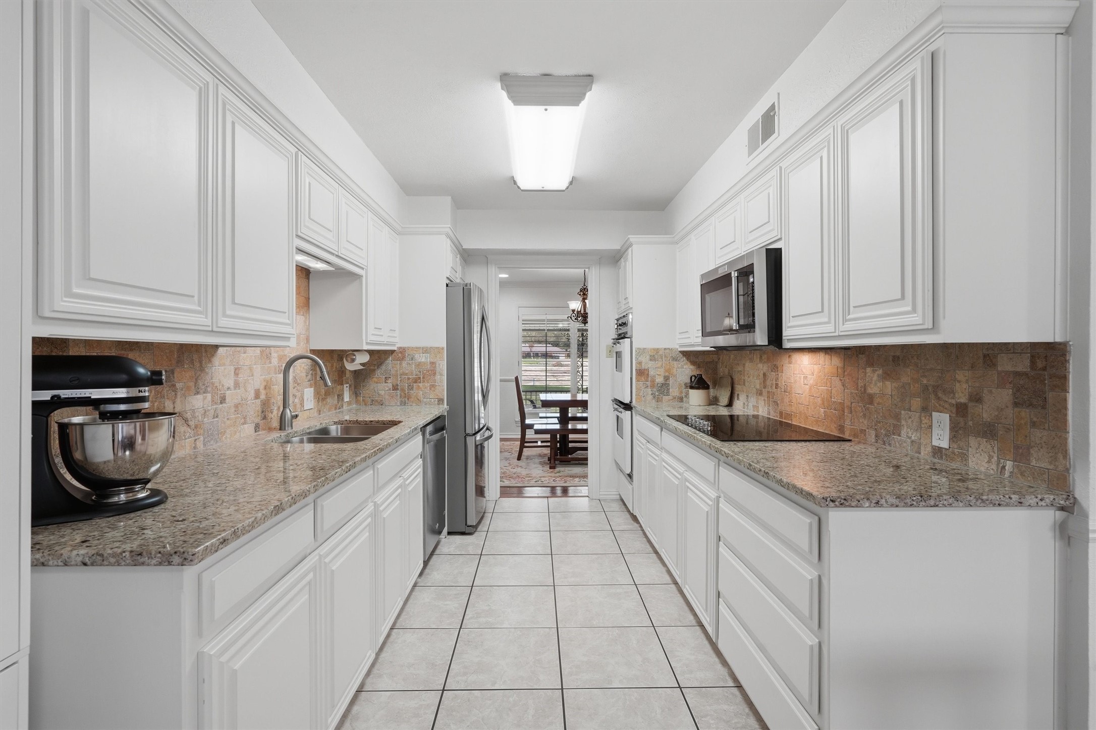 79 One Main Place, Benbrook, TX, 76126