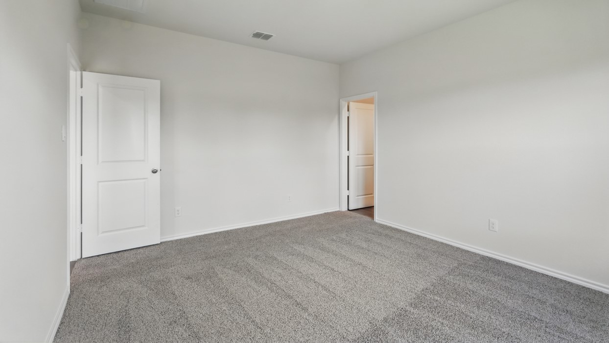 Property photo 04 of 2040 Bobby Ashcraft Drive, Lindale, TX 75771 | MLS #21207678