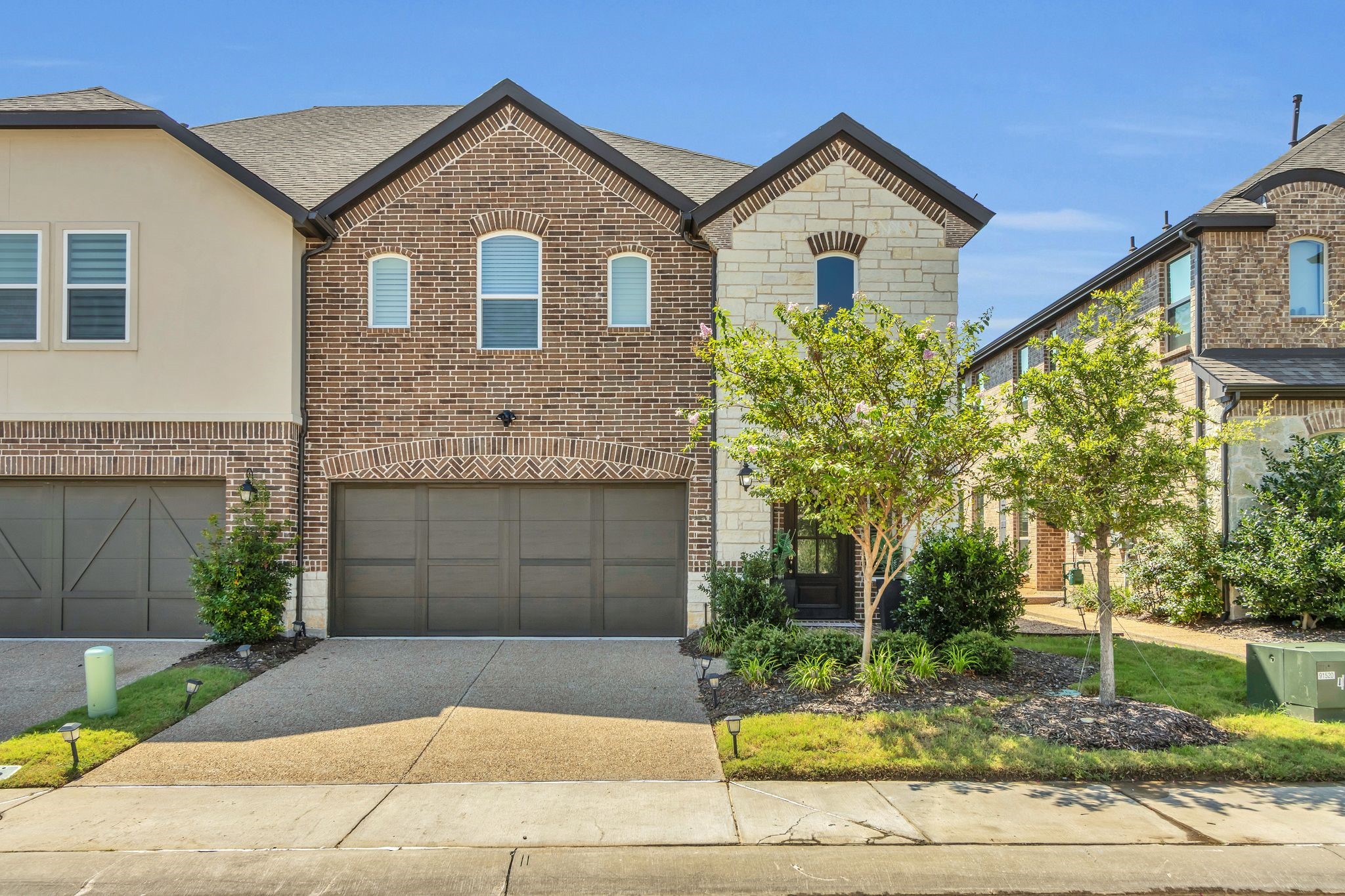 Property photo 02 of 3908 Lucan Lane, Lewisville, TX 75056 | MLS #21207687