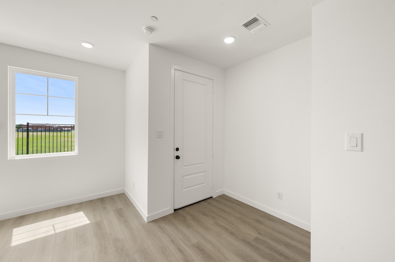 5708 Lakeview Drive, Watauga, TX, 76148