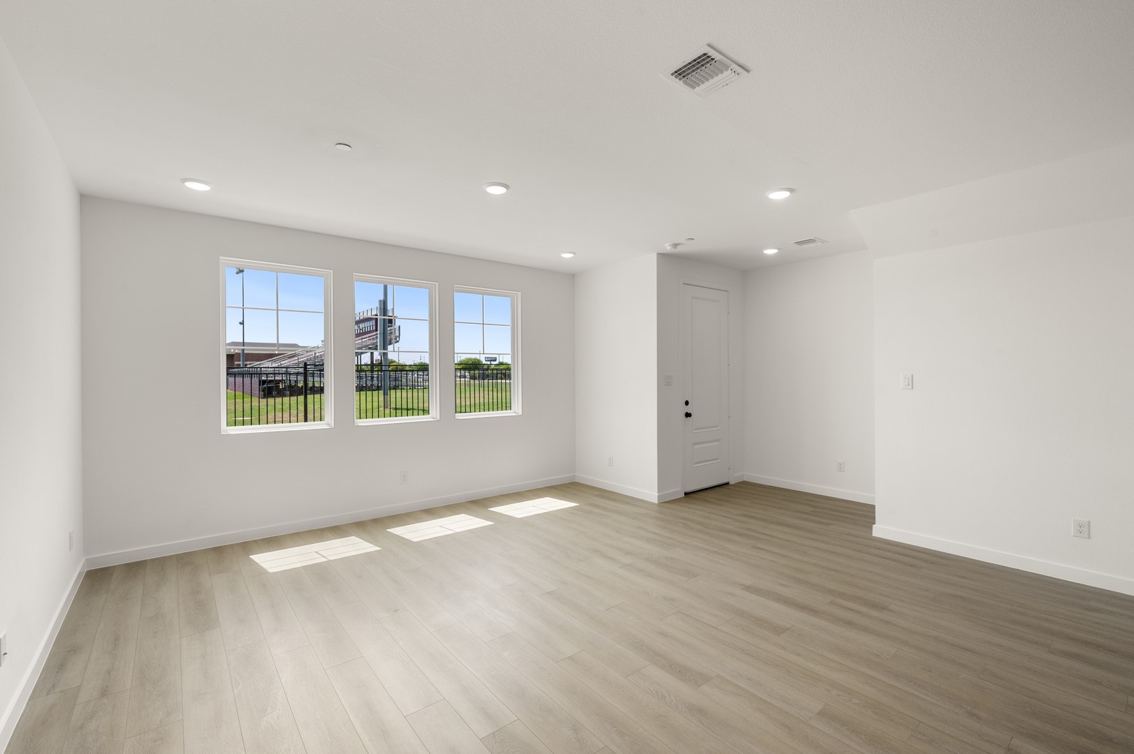 5708 Lakeview Drive, Watauga, TX, 76148