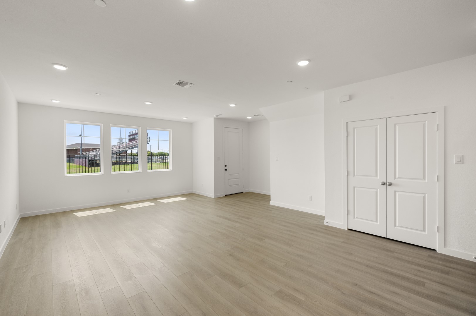 5708 Lakeview Drive, Watauga, TX, 76148
