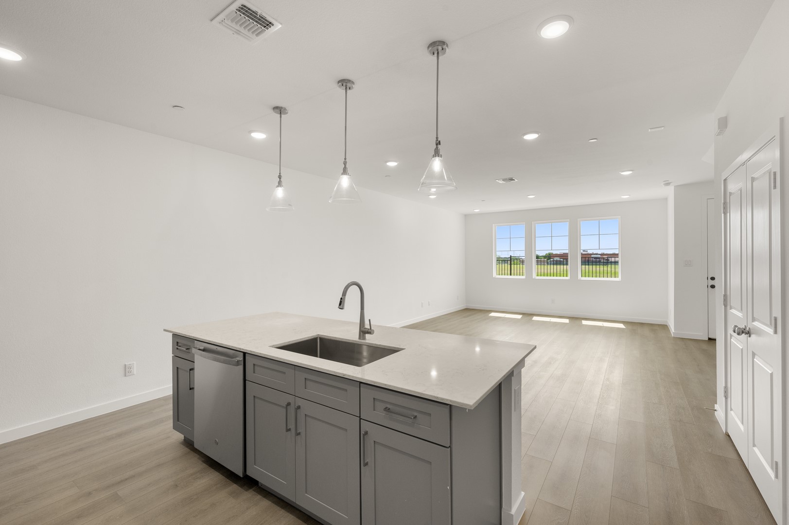 5708 Lakeview Drive, Watauga, TX, 76148