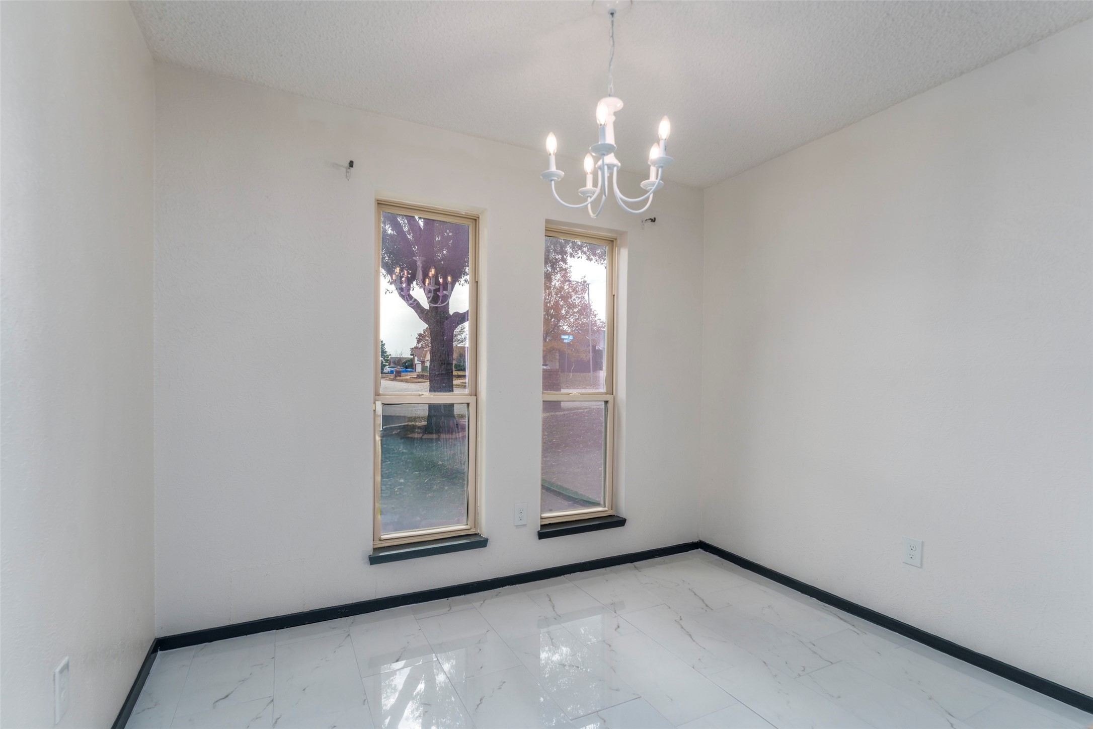 3709 Ravenhill Lane, Arlington, TX, 76016
