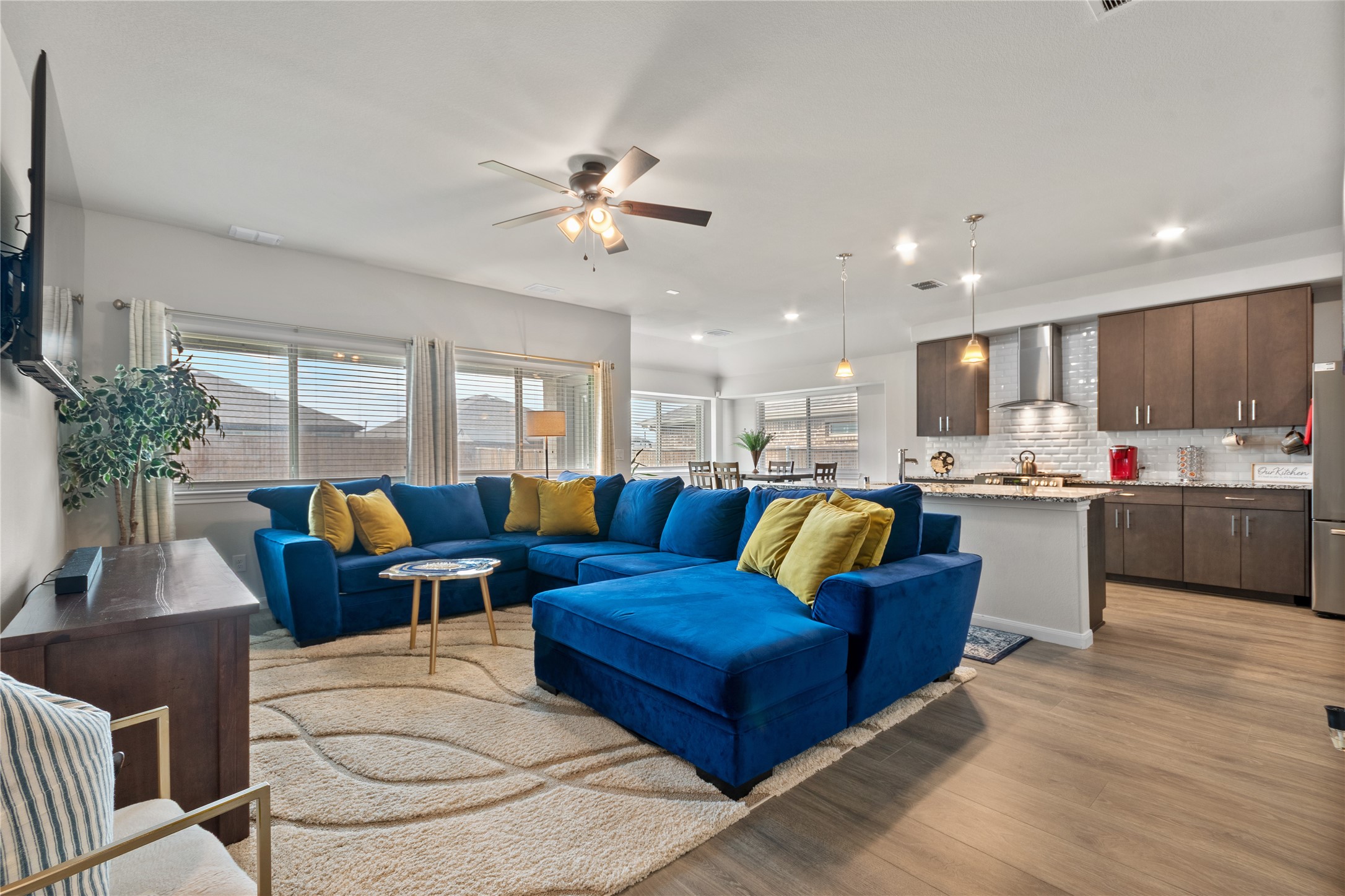 1216 Coyote Ridge, Aubrey, TX, 76227