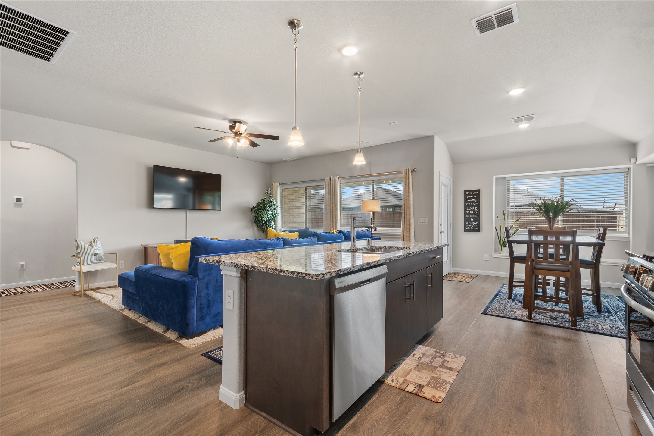 1216 Coyote Ridge, Aubrey, TX, 76227