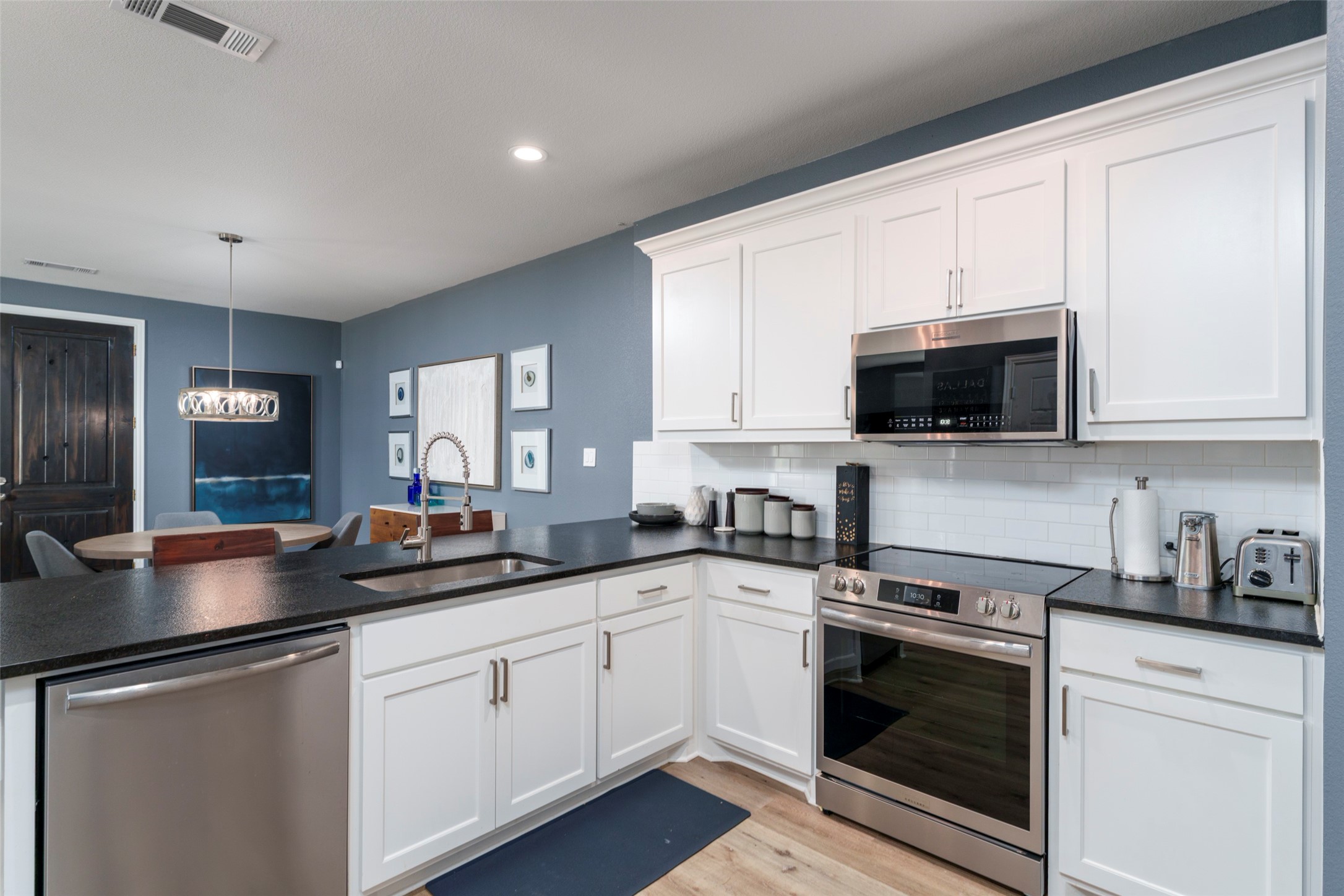 4215 Swinley Forest Drive, Arlington, TX, 76017
