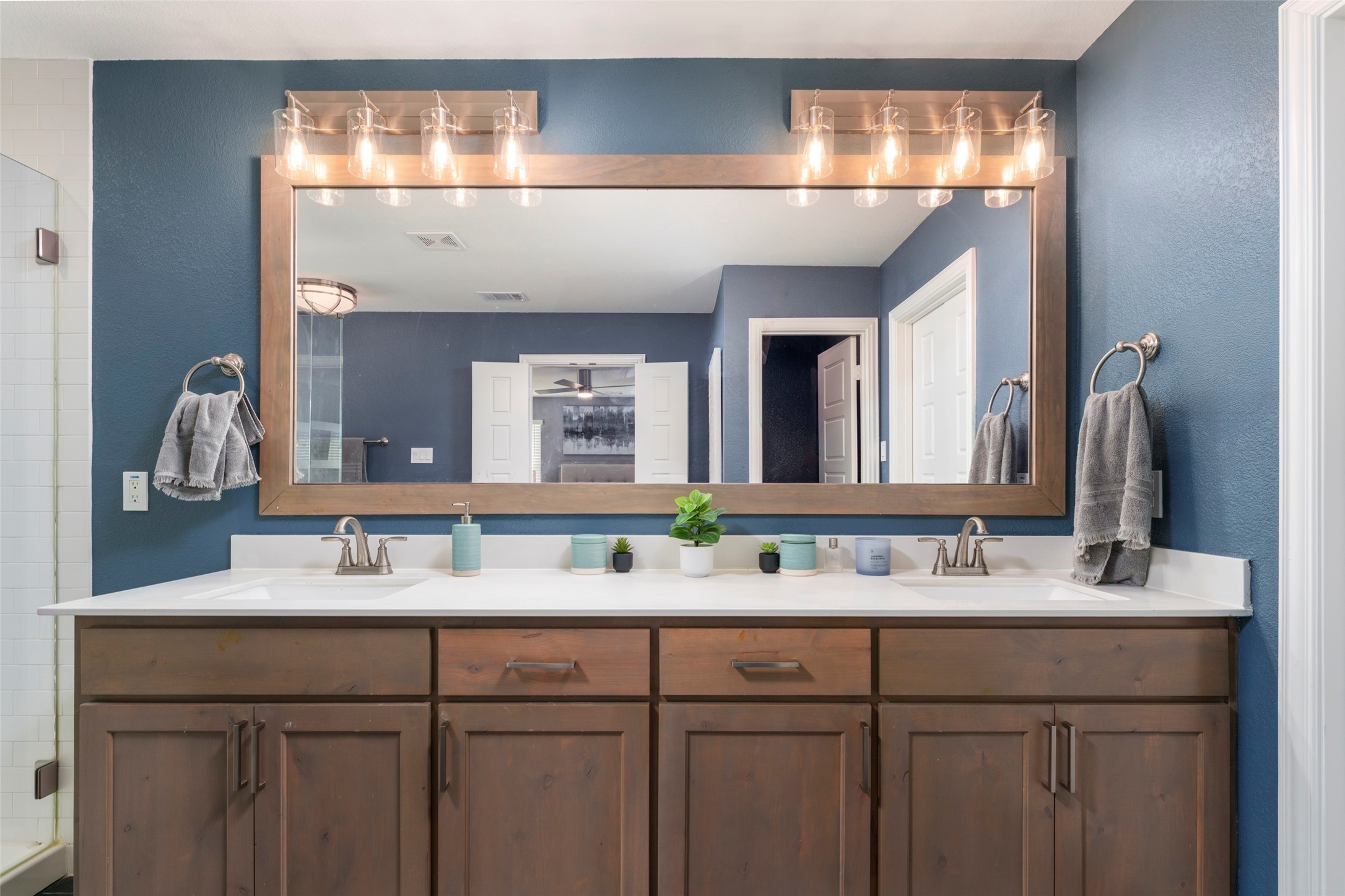 4215 Swinley Forest Drive, Arlington, TX, 76017