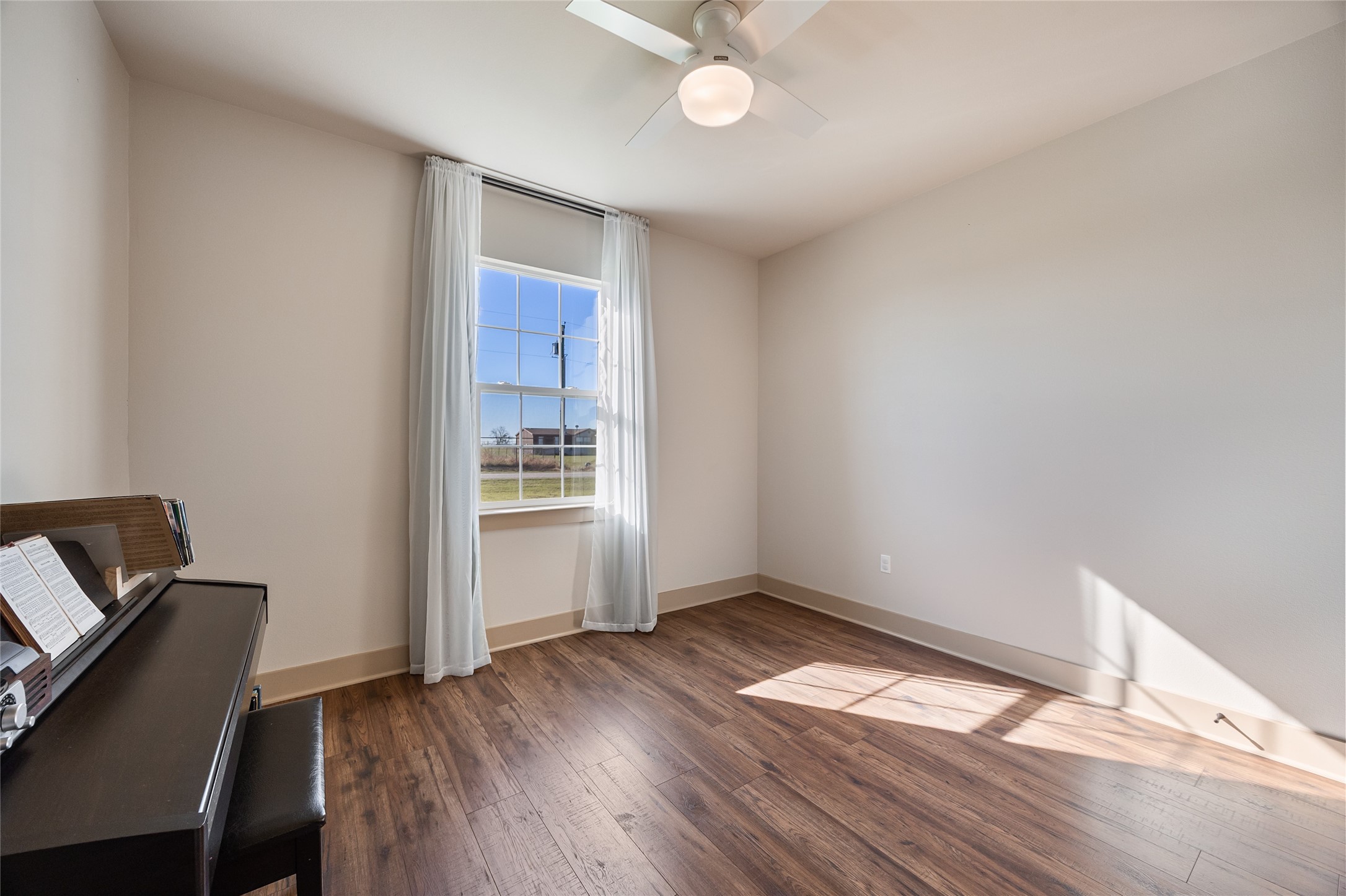 700 Lathem Boulevard, Venus, TX, 76084
