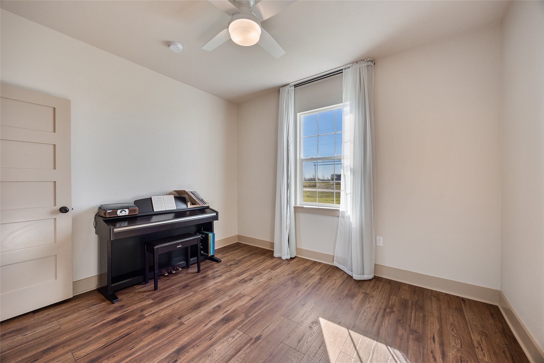 700 Lathem Boulevard, Venus, TX, 76084