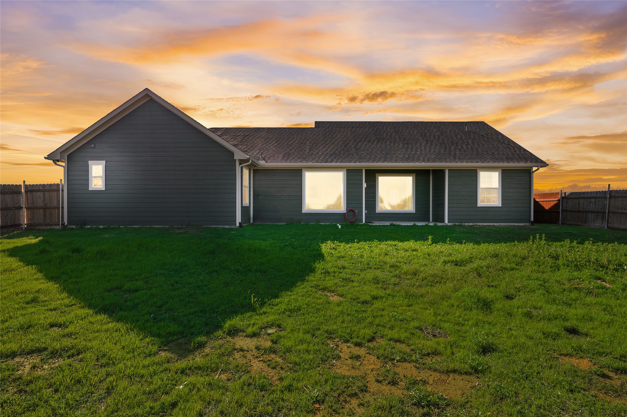700 Lathem Boulevard, Venus, TX, 76084