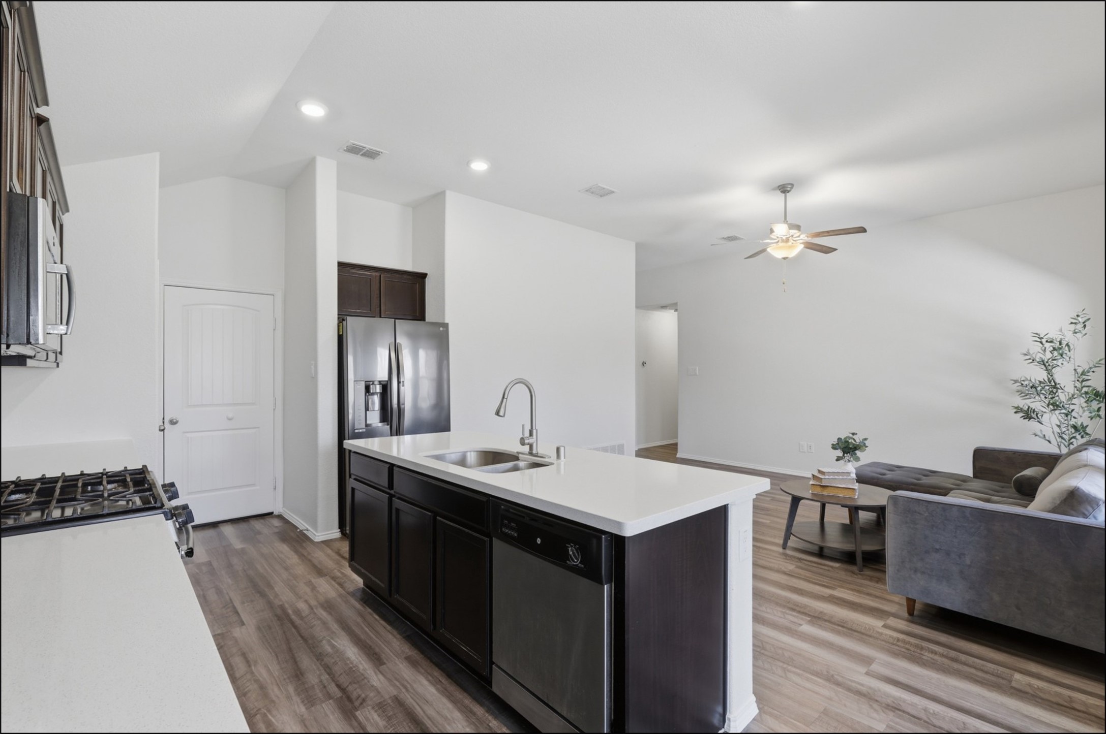 1860 Alamandine Avenue, Cross Roads, TX, 76227