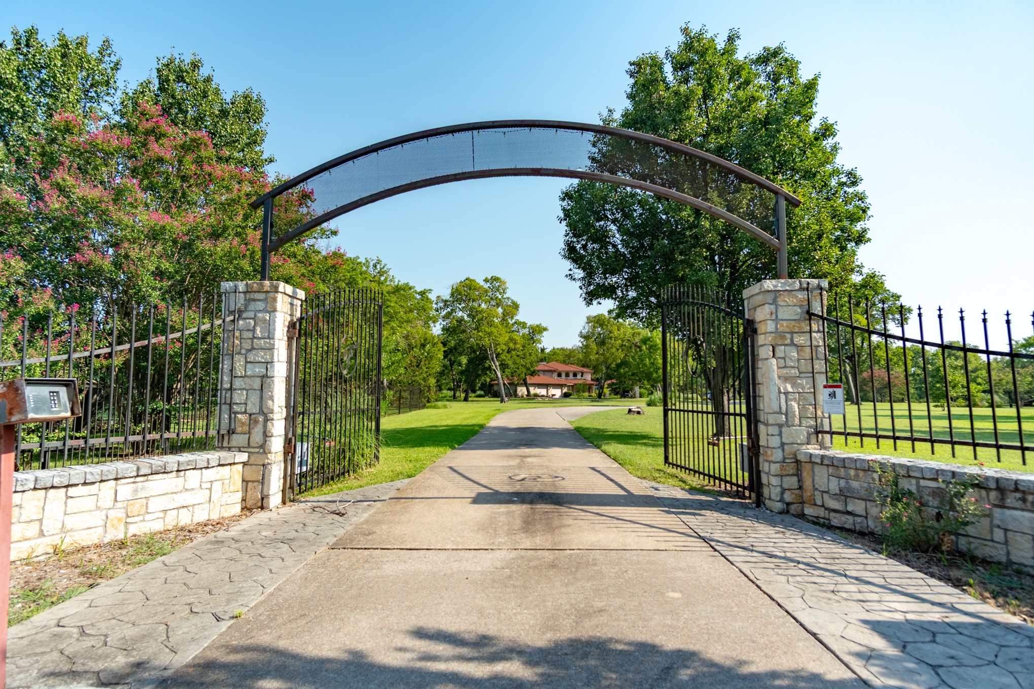 408 Rainey Street, Bonham, TX, 75418