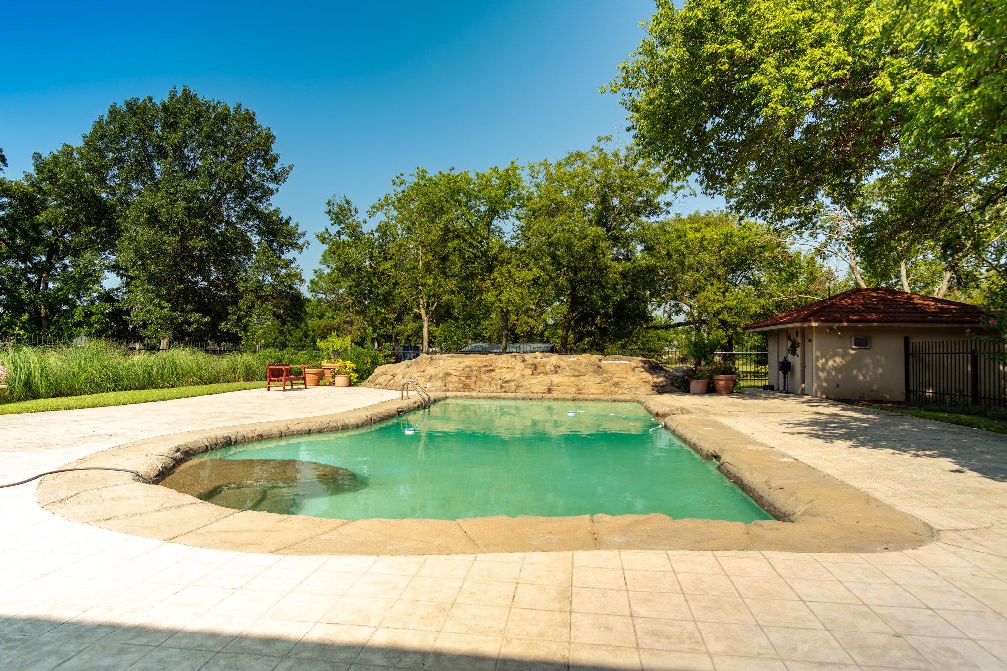 408 Rainey Street, Bonham, TX, 75418