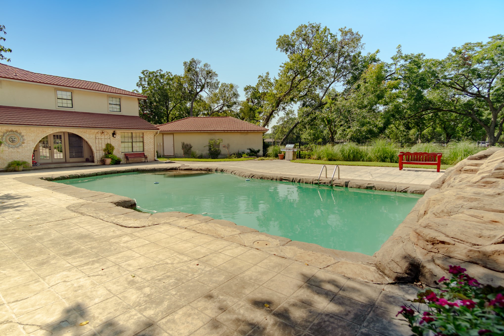 408 Rainey Street, Bonham, TX, 75418