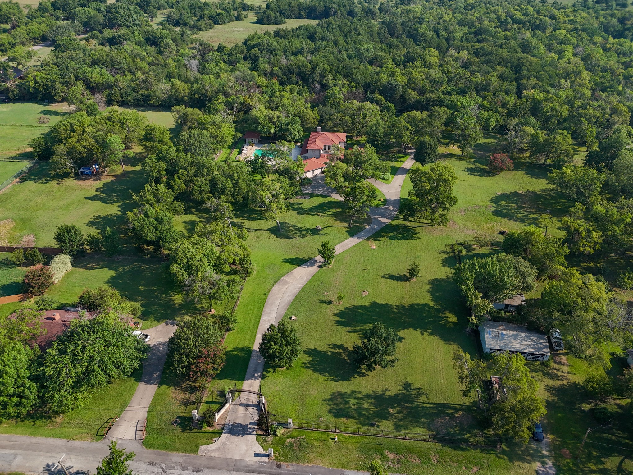 408 Rainey Street, Bonham, TX, 75418