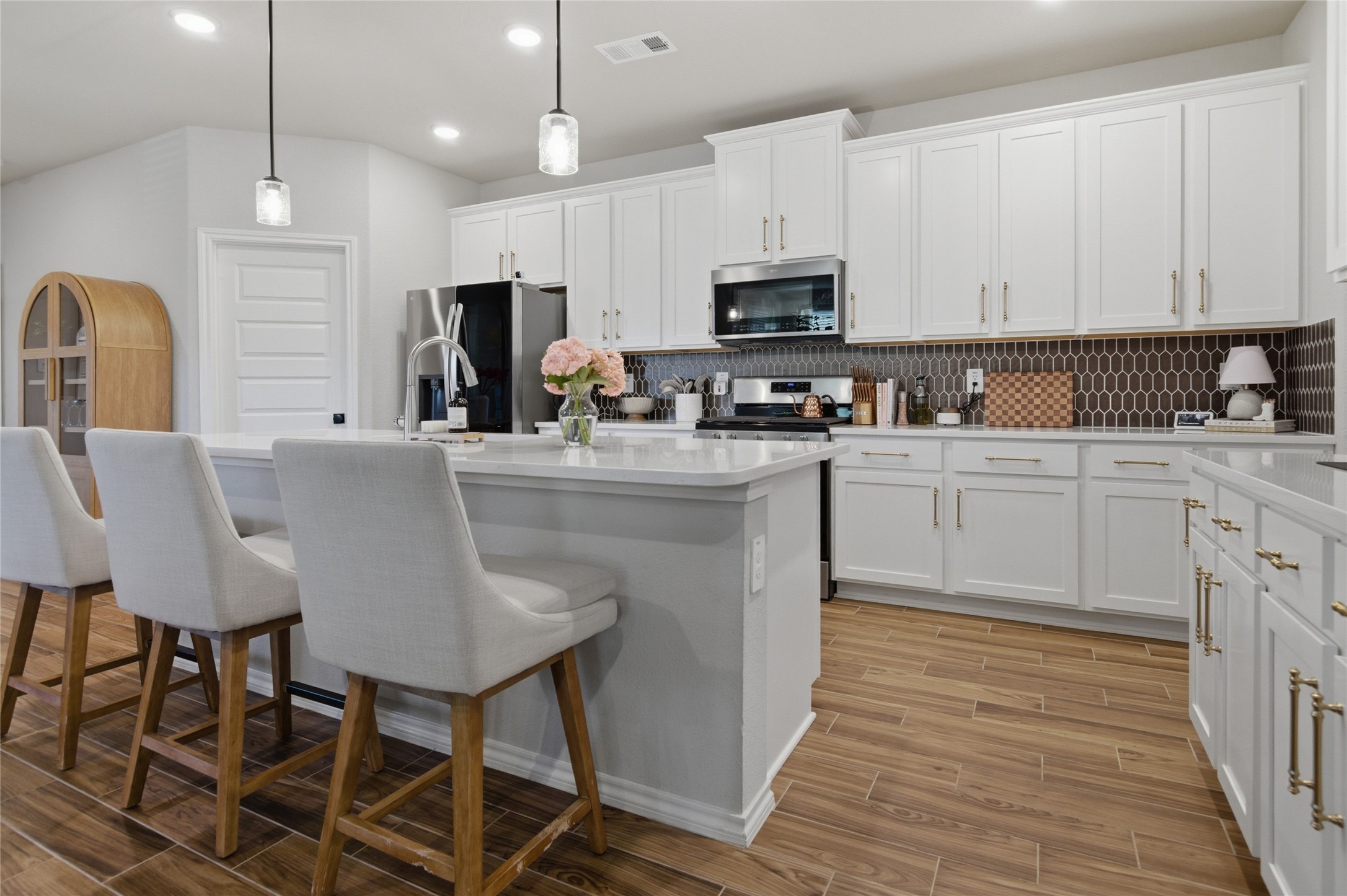 2960 Dixondale Drive, Fort Worth, TX, 76108