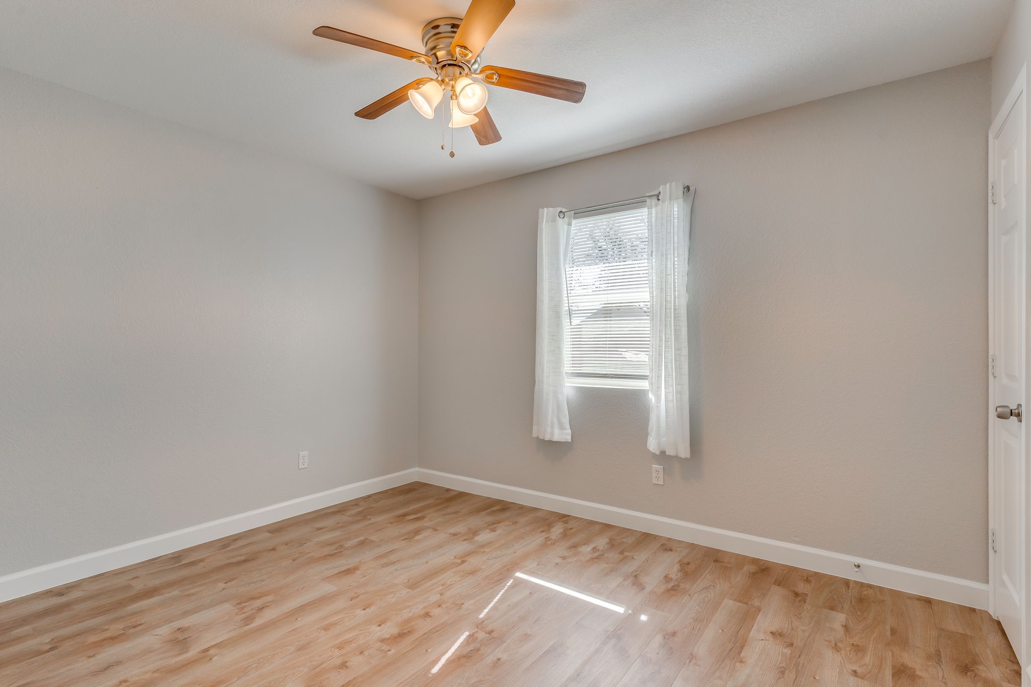 306 Kathy Lane, Granbury, TX, 76049
