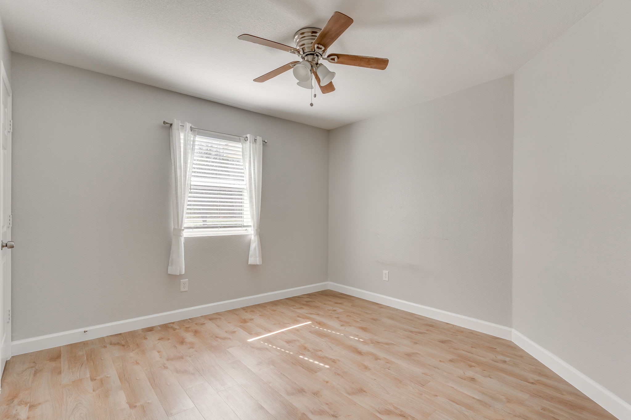 306 Kathy Lane, Granbury, TX, 76049