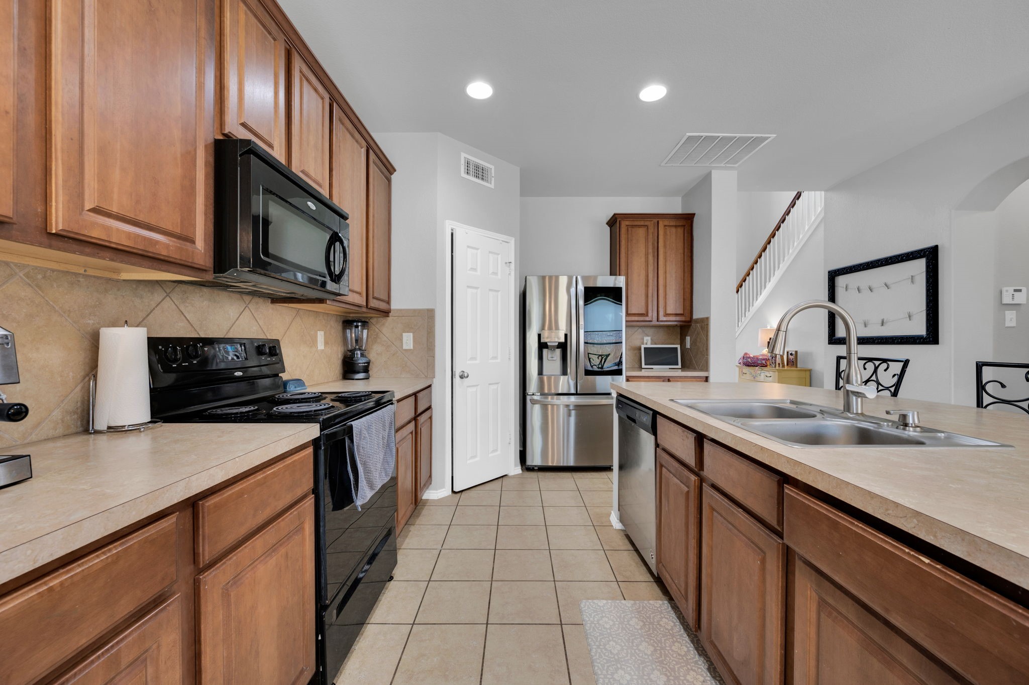 136 Old Spanish Trail, Waxahachie, TX, 75167