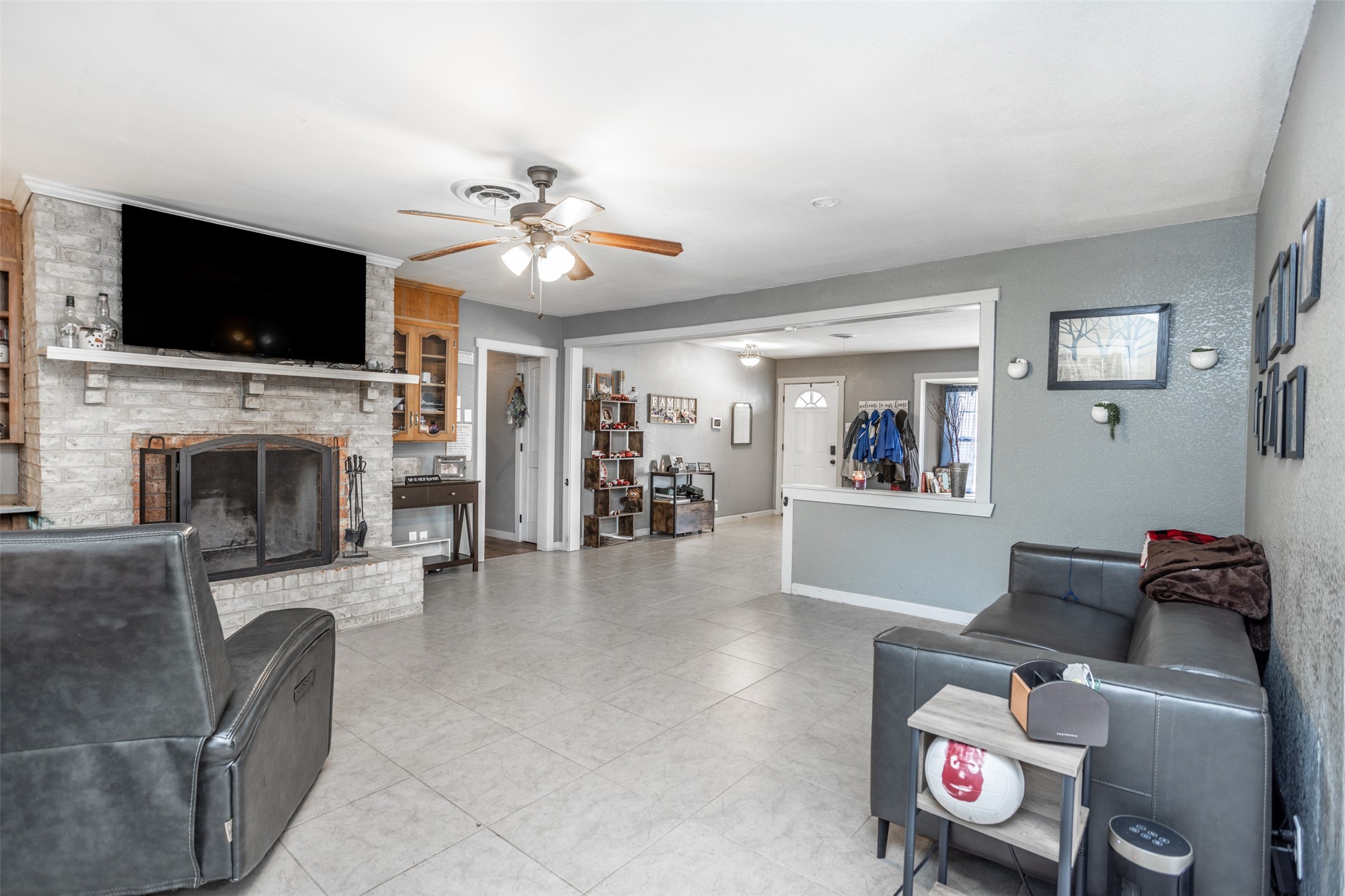 1907 Bridle Lane, Gainesville, TX, 76240