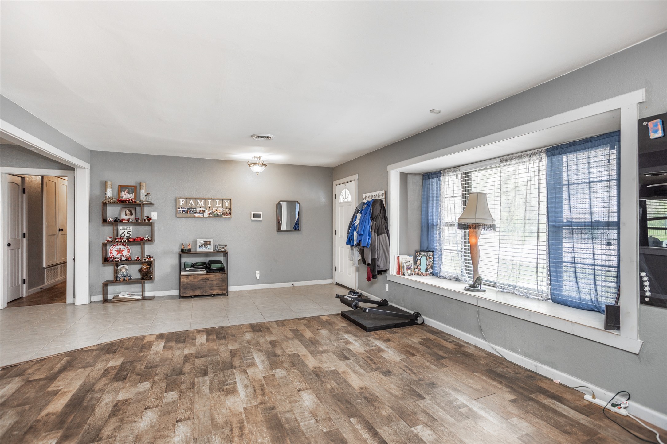 1907 Bridle Lane, Gainesville, TX, 76240
