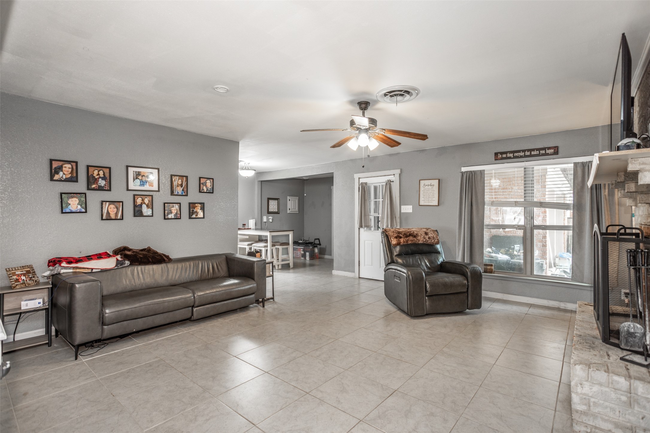1907 Bridle Lane, Gainesville, TX, 76240