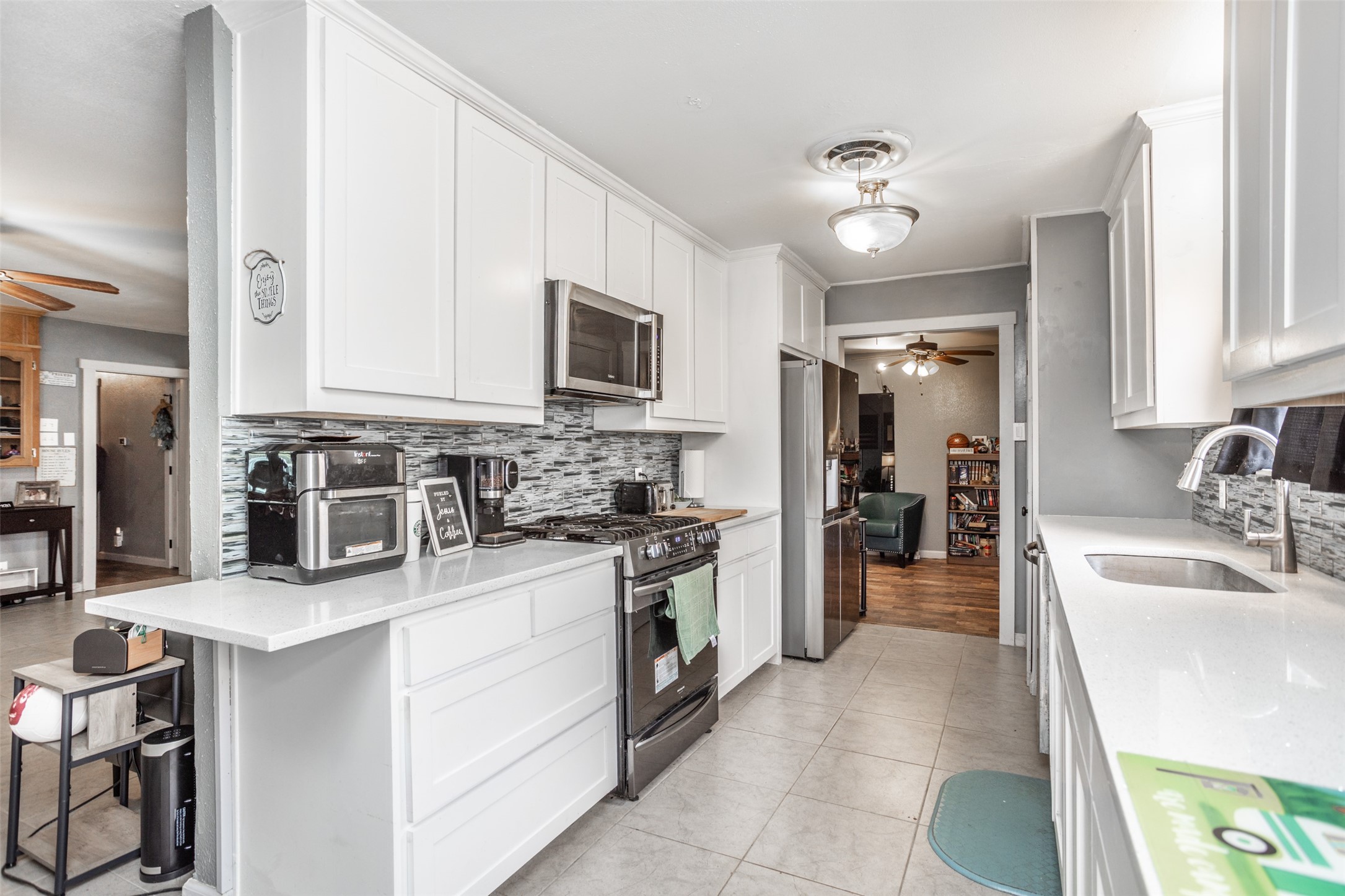 1907 Bridle Lane, Gainesville, TX, 76240